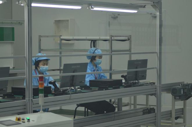 探秘山西长城云工厂 18秒生产一台电脑的智造奇迹